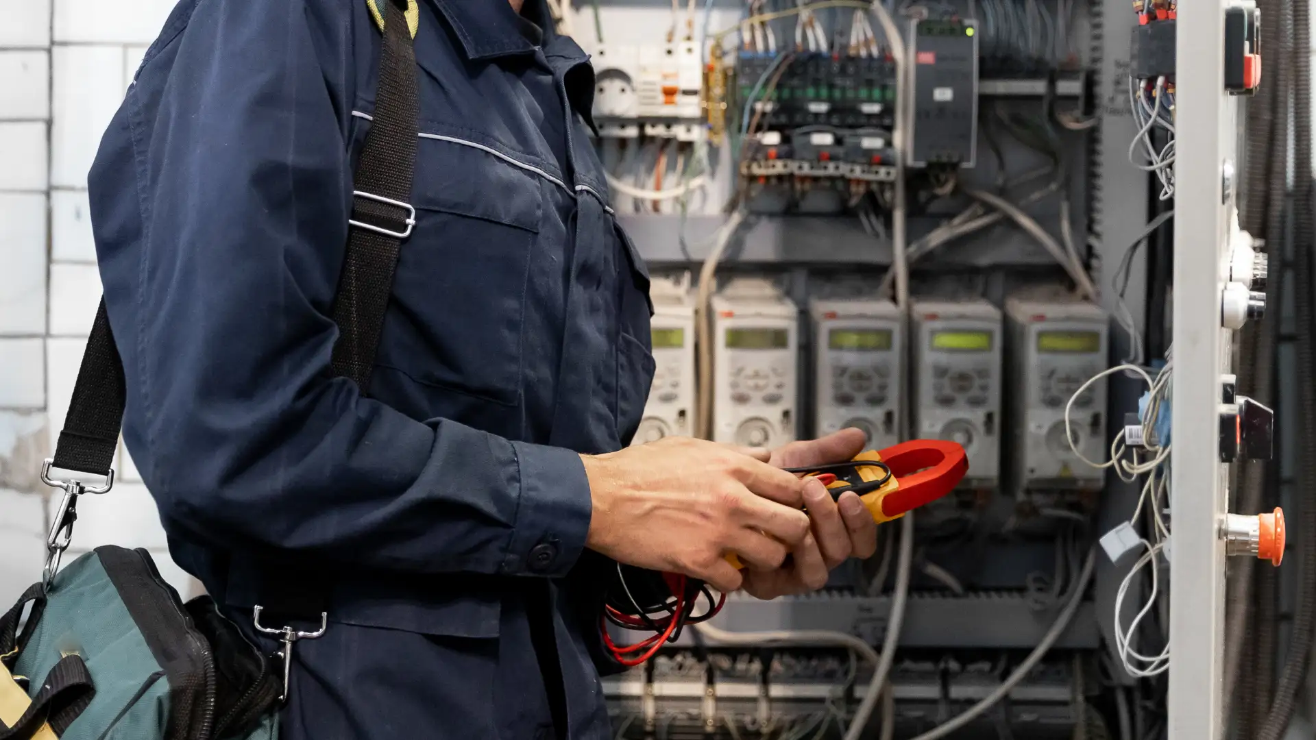 Contact & Diagnostic